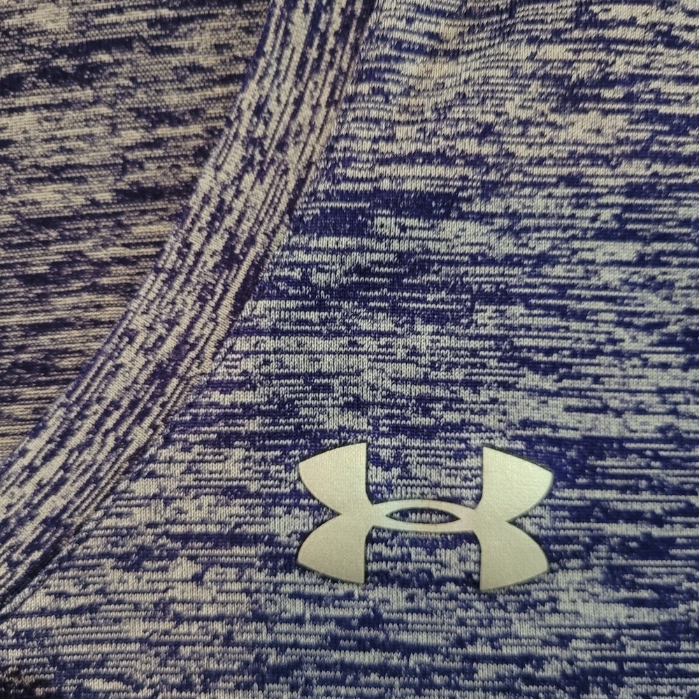Under Armour women's size small (I think) long sleeved thin top - Picture 2 of 4
